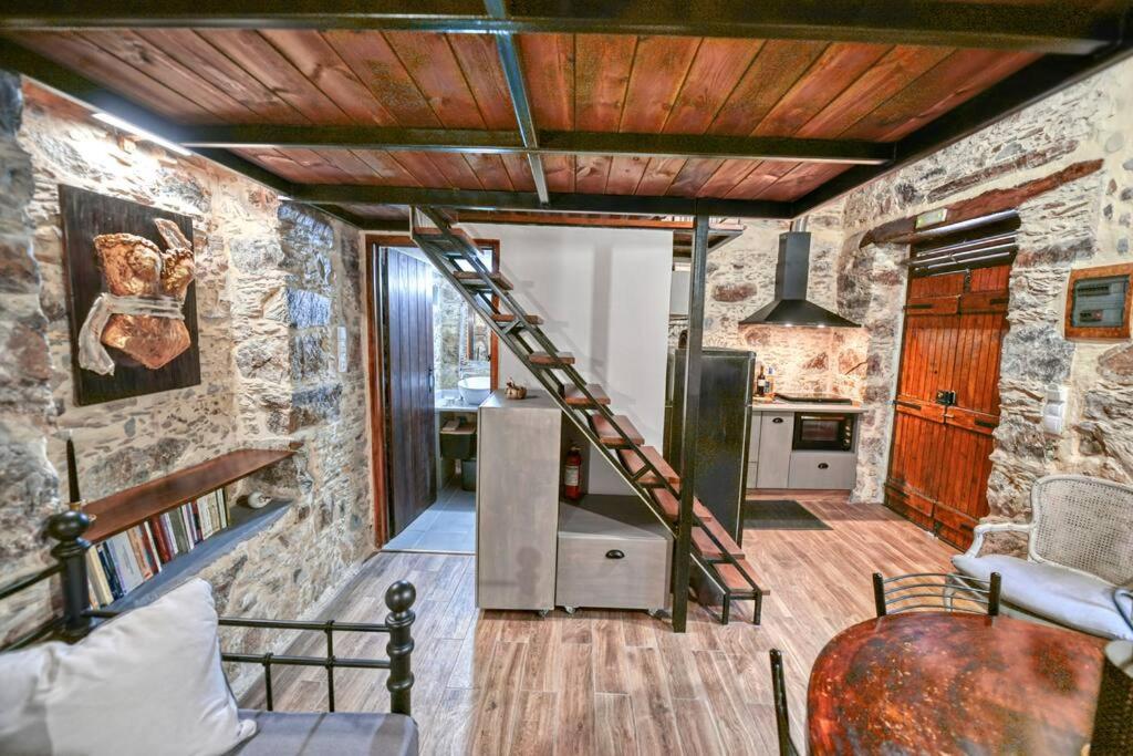 Вілла Pefkopetro Loft Chania  Екстер'єр фото